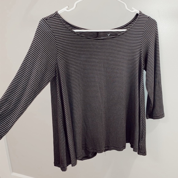 American Eagle Outfitters Tops - American eagle soft tee